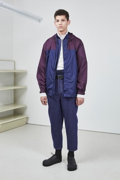 3.1 Phillip Lim よりフォーマルの中にも反骨心を随所に感じる2018年秋ルックブックが到着 丈感やグラフィックデザインでひと捻り加えたスタイリング術も必見 UGG®︎ アグ 3.1 Phillip Lim 3.1 フィリップ リム ダウンジャケット シャツ スウェットパーカ スラックス Romancing Reality 日常の中のロマンス HYPEBEAST ハイプビースト