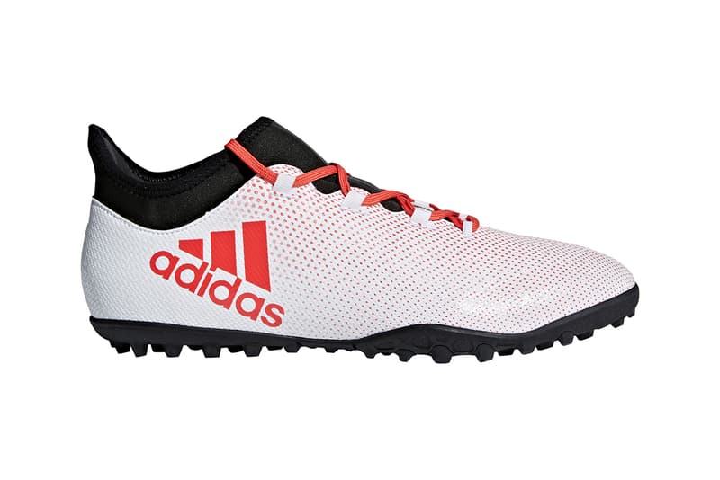 adidas Football が凶暴性を隠し持つ新パッケージ “COLD BLOODED PACK” を発表 メッシやポグバらが着用する現代サッカーの代表作からオンコートとオフコートの架け橋となるストリートモデルが多数登場 スポーツとして規模は言わずもがな、サッカーという歴史ある競技は今、ストリートでも非常に重要なものとして捉えられている。ファッションとのクロスオーバーという観点において、キーブランド的役割を担う〈adidas Football(アディダス フットボール)〉は、〈Gosha Rubchinskiy(ゴーシャ ラブチンスキー)〉とのコラボレーションはもちろん、東京でも渋谷vs原宿という構図で3vs3のフットボールバトル「PREDATOR presents TANGO LEAGUE SHIBUYA vs HARAJUKU」を開催するなど、『HYPEBEAST』読者の中にも彼ら経由で“サッカーの新たな捉え方”について感じ、考えている人が数多く存在するのではないだろうか。 その〈adidas Football〉がランダムな凶暴性を隠し持ち、ライバルを近寄らせない新パッケージ“COLD BLOODED PACK”を発表。本シリーズではしなやかなボールタッチを提供する“COPA”、瞬時のボールコントロールでピッチを支配する“PREDATOR”、縦に斬りこむプレーヤーに異次元のスピードを提供する“X”、一瞬で試合を決めるアジリティプレーヤーのための“NEMEZIZ”、この全4型のモデルが攻撃的なカラーウェイでメイクオーバーされている。 “COLD BLOODED PACK”からはプロ仕様を筆頭にパフォーマンスタイプも登場するが 、オンコートとオフコートの架け橋となるストリートモデルも多数ラインアップ。各限定プレミアムモデルは、1月25日(金)18時より『アディダス オンラインショップ』にて先行発売が開始されているので、気になる方はお早めに。 また、『HYPEBEAST』では“日本を代表する意味”とロシアW杯のユニフォームコンセプトである“勝色”の真意が伝わる特別ドキュメンタリー“勝色MOVIE / THE NEW STORY”のフルver.を独占公開しているので、是非チェックしてみてほしい。