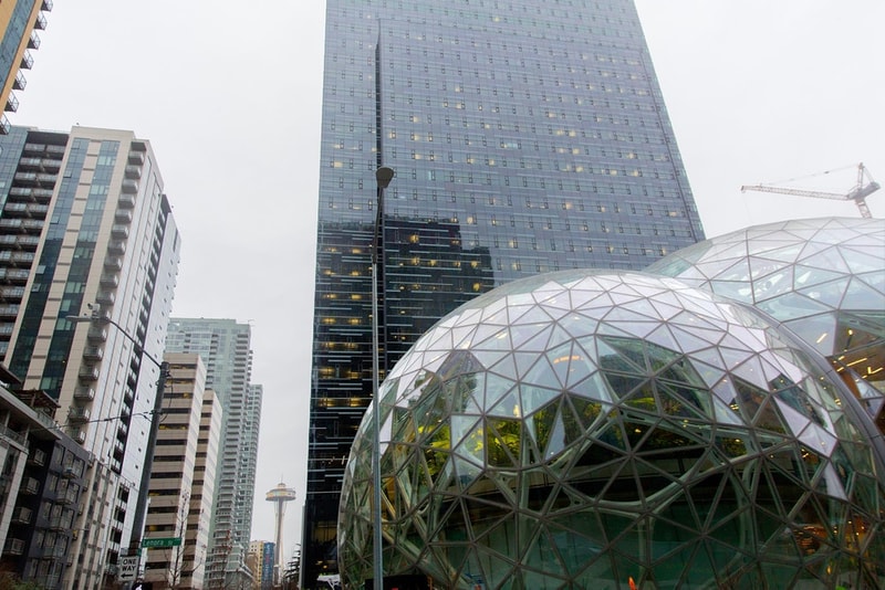 シアトルの Amazon 新本社に建設された3つの球体型植物園の中をチェック アマゾン 本社 社屋 植物園 球体 hypebeast