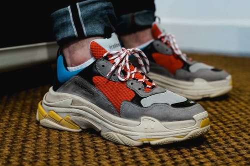 Balenciaga が Triple S の中国生産を認める