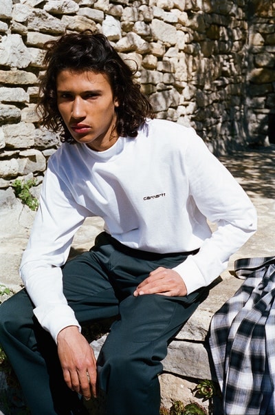 Carhartt WIP よりシグネチャーアイテムを現代的に再解釈した2018年春夏ルックブックが到着 ワーク、スポーツ、ストリートなど多種多様なジャンルを掛け合わせた最新アイテムが勢揃い Gosha Rubchinskiy ゴーシャ・ラブチンスキー Tolia Titaev トリア・ティタエヴ PACCBET ラスベート Carhartt WIP カーハート WIP ワーク ミリタリー ストリート チェアコート 総柄シャツ 迷彩柄パンツ フーディ バケットハット HYPEBEAST ハイプビースト