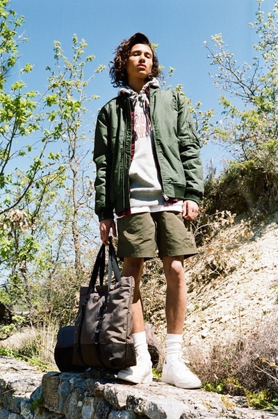 Carhartt WIP よりシグネチャーアイテムを現代的に再解釈した2018年春夏ルックブックが到着 ワーク、スポーツ、ストリートなど多種多様なジャンルを掛け合わせた最新アイテムが勢揃い Gosha Rubchinskiy ゴーシャ・ラブチンスキー Tolia Titaev トリア・ティタエヴ PACCBET ラスベート Carhartt WIP カーハート WIP ワーク ミリタリー ストリート チェアコート 総柄シャツ 迷彩柄パンツ フーディ バケットハット HYPEBEAST ハイプビースト
