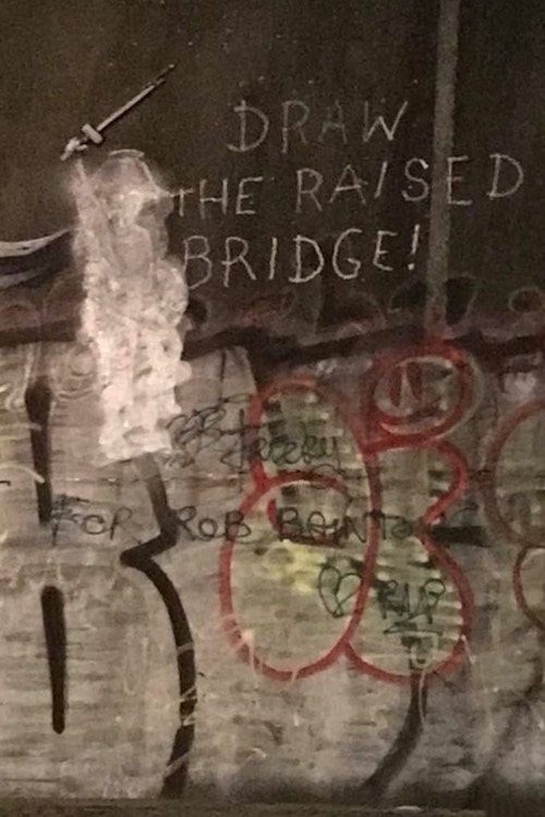 何者かに消された Banksy のグラフィティを窓の清掃員が発見し復活させる バンクシー ヨークシャー ハル hull yorkshire hypebeast