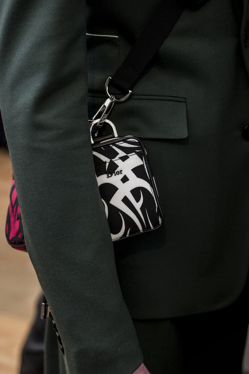 若さと成熟という相反するテーマを掲げた Dior Homme 2018年秋冬コレクションのバックステージに潜入 ディオール オム パリコレ paris fashion week collection コレクション バックステージ hypebeast