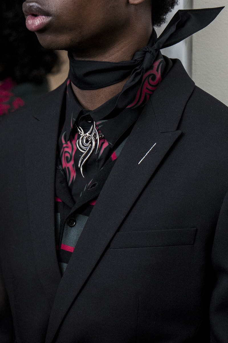 若さと成熟という相反するテーマを掲げた Dior Homme 2018年秋冬コレクションのバックステージに潜入 ディオール オム　パリコレ paris fashion week collection コレクション バックステージ hypebeast