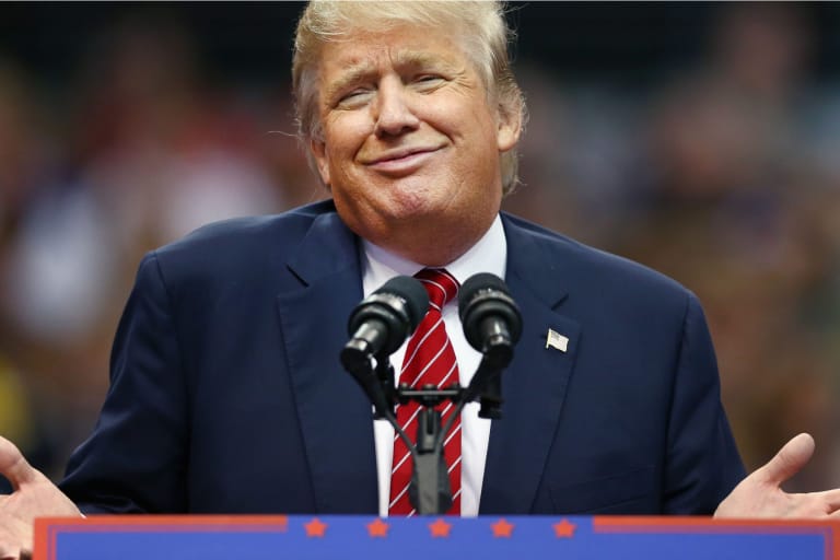 過激ツイートが物議を醸すトランプ大統領の Twitter が凍結されない理由とは