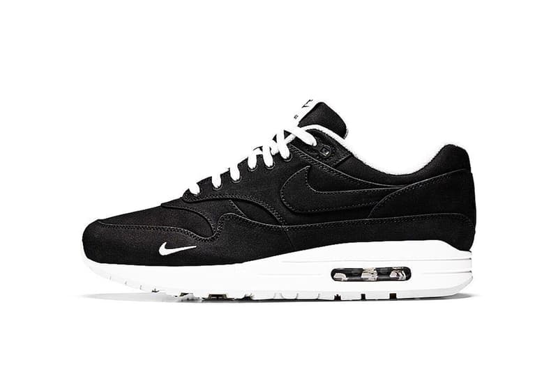 Dover Street Market x NikeLab のタッグによるコラボ Air Max 1 のリリース情報が遂に解禁 世界一斉発売となるコラボAir Max 1はブラックとホワイト、ネイビーの全3色展開 ＠dirtymoney823 COMME des GARÇONS コム デ ギャルソン 川久保玲 Dover Street Market ドーバーストリートマーケット NikeLab ナイキラボ ナイキ Air Max 1 Instagram スウッシュ HYPEBEAST ハイプビースト