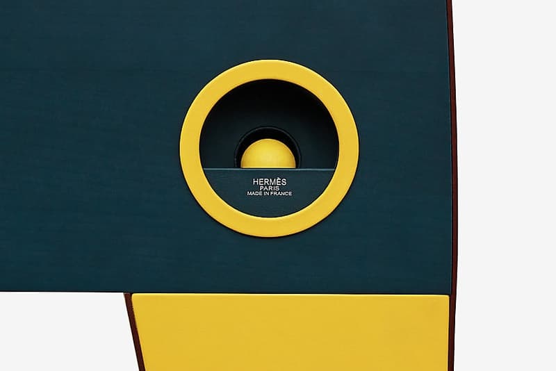 Hermés が最高級素材を用いたおよそ770万円のテーブルサッカーをリリース サッカーファン、そして〈Hermés〉ファンにはたまらない最高の贅沢品をご覧あれ Louis Vuitton ルイ・ヴィトン Prada プラダ エルメス ビッグメゾン HYPEBEAST ハイプビースト