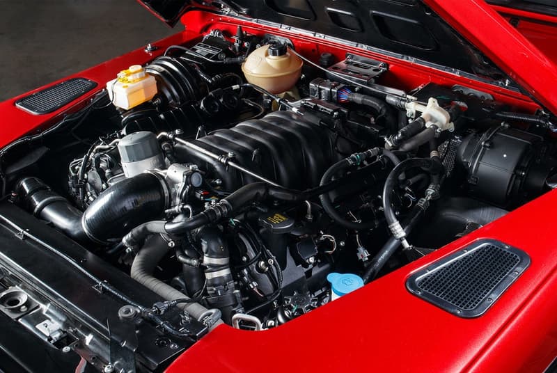 Land Rover より特別仕様に変貌を遂げた創立70周年記念モデル Defender Works V8 がリリース 強靭なV8エンジンや高級インテリアを搭載した史上最強の新モデルは限定150台 Defender ディフェンダー Land Rover ランドローバー Recaro レカロ Mercedes-Benz メルセデス・ベンツ Gクラス Ford フォード Mustang マスタング HYPEBEAST ハイプビースト