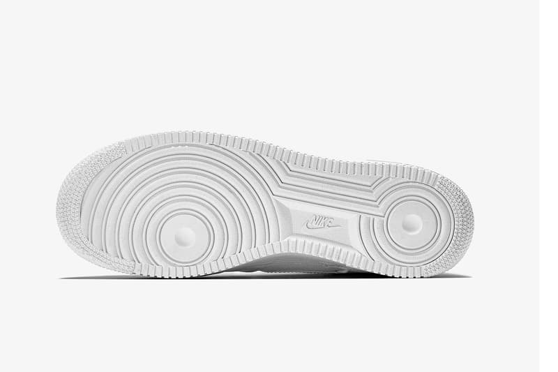 Nike より MAGIC STICK の今野直隆がデザインした Air Force 1 Hi VIP の正式発売情報を世界先行入手 ナイトクラブに着想を得た逸足は日本限定モデルとのこと。気になる発売日と取り扱い店舗は……? ゲリラ的なサンプル画像の公開から始まり、小木“Poggy”基史のディテール投稿でその存在が確信へと変わったMAGIC STICK AF1 VIPだが、『HYPEBEAST』でも発信した同トピックは瞬く間に世界のスニーカーヘッズへと広まり、続報が待望されていた。しかし本日、我々は〈Nike(ナイキ)〉より、この今野直隆がデザインしたAF1のオフィシャルビジュアルと正式発売情報を世界先行入手することに成功した。 ナイトクラブにインスピレーションを受けた本作は、その名のとおり“VIP”のようなスペシャルな気分になれる仕上がりに。AF1 Hiを象徴するアンクルストラップはナイトクラブに欠かせないリストバンドをイメージしたデザインで一新され、アッパー素材にはそのリストバンドによく使用される高密度ポリエチレン100%製の耐久性のある不織布のタイベック®を使用。また、あのAir Max 97同様、サイドのスウッシュやヒールタブなど随所にリフレクティブ素材が採用されているため、暗がりでも足元からそのシルエットを主張をすることができる。 Nike Air Force 1 Hi VIPは2月10日(土)より〈Nike〉の直営店、『NIKE.COM/NIKELAB』、『NIKELAB MA5』などで先行発売され、翌11日(日)からはその他一部店舗にて販売予定となっており、価格は16,200円(税込)。日本限定モデルとしての登場だけに、国内のヘッズは是が非でも手に入れておくべき逸足だろう。 販売方法などはブランドからのアップデートを待つ必要がありそうだが、それまでに先日ローンチした〈MAGIC STICK(マジック スティック)〉の2018年春夏コレクションもあわせてチェックしてみていかがだろうか。