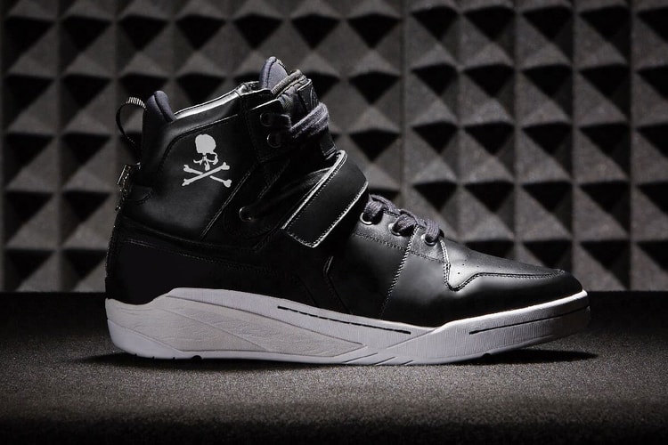 偽靴下を忍ばせた mastermind JAPAN x SearchNDesign のコラボフットウェア “Ghost Sox”