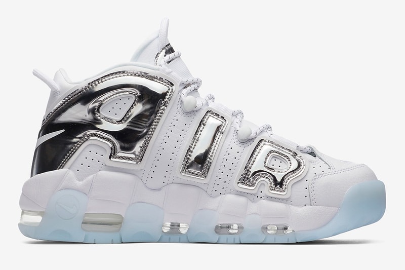 ロゴの主張強めな Nike Air More Uptempo の新作 “Chrome Blue” がリリース間近 サイドのAIRロゴをメタリックにメイクオーバーしたクリーンな一足が仲間入り ウィメンズ エア モア アップテンポ ナイキ スニーカー ピッペン 発売日 取り扱い リリース HYPEBEAST ハイプビースト