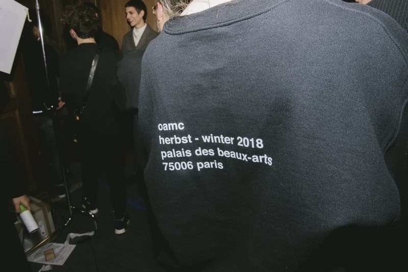 芸術作品から着想を得た OAMC 2018年秋冬コレクションの舞台裏をレポート ミリタリーアイテムをモダンな模様&カラーリングで一新した〈Jil Sander〉由来の新コレクションに注目 Jil Sander ジル・サンダー Luke Meier ルーク・メイヤー Supreme シュプリーム OAMC オーエーエムシー Palais des Beaux-Arts de Lille パレ・デ・ボザール リール宮殿美術館 Joseph Beuys ヨーゼフ・ボイス ボアジャケット ステンカラーコート 花柄のキルティングベスト レースアップブーツ ミリタリー モダン HYPEBEAST ハイプビースト