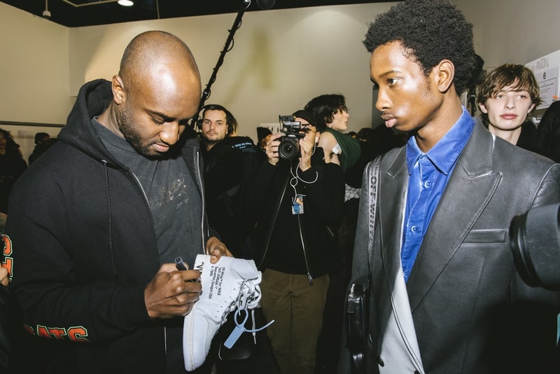 各界の業界人たちが集結した Off-White™️ 2018年秋冬コレクションのバックステージに潜入 ヴァージルと親交の深いフューチャーやミゲル、そして現代アーティストの村上隆も来場 Louis Vuitton ルイ・ヴィトン Kim Jones キム・ジョーンズ Virgil Abloh ヴァージル・アブロー Off-White™️ オフホワイト Future フューチャー Miguel ミゲル Metro Boomin メトロ・ブーミン Marcelo Burlon マルセロ・ヴァーロン 村上隆 Nike ナイキ The Ten Air Force 1 Timberland ティンバーランド 6-Inch Boots Beastie Boys ビースティ・ボーイズ Weezer ウィーザー Tyler,The Creator タイラー・ザ・クリエイター HYPEBEAST ハイプビースト