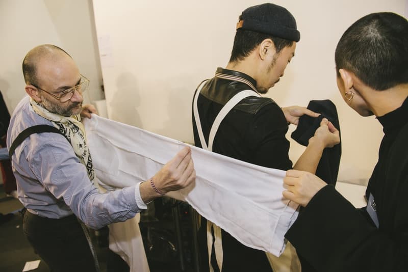 各界の業界人たちが集結した Off-White™️ 2018年秋冬コレクションのバックステージに潜入 ヴァージルと親交の深いフューチャーやミゲル、そして現代アーティストの村上隆も来場 Louis Vuitton ルイ・ヴィトン Kim Jones キム・ジョーンズ Virgil Abloh ヴァージル・アブロー Off-White™️ オフホワイト Future フューチャー Miguel ミゲル Metro Boomin メトロ・ブーミン Marcelo Burlon マルセロ・ヴァーロン 村上隆 Nike ナイキ The Ten Air Force 1 Timberland ティンバーランド 6-Inch Boots Beastie Boys ビースティ・ボーイズ Weezer ウィーザー Tyler,The Creator タイラー・ザ・クリエイター HYPEBEAST ハイプビースト