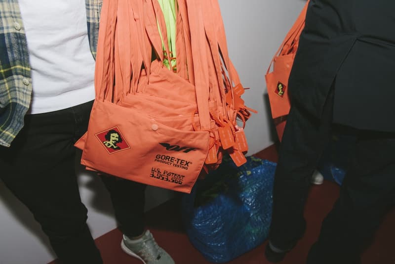 各界の業界人たちが集結した Off-White™️ 2018年秋冬コレクションのバックステージに潜入 ヴァージルと親交の深いフューチャーやミゲル、そして現代アーティストの村上隆も来場 Louis Vuitton ルイ・ヴィトン Kim Jones キム・ジョーンズ Virgil Abloh ヴァージル・アブロー Off-White™️ オフホワイト Future フューチャー Miguel ミゲル Metro Boomin メトロ・ブーミン Marcelo Burlon マルセロ・ヴァーロン 村上隆 Nike ナイキ The Ten Air Force 1 Timberland ティンバーランド 6-Inch Boots Beastie Boys ビースティ・ボーイズ Weezer ウィーザー Tyler,The Creator タイラー・ザ・クリエイター HYPEBEAST ハイプビースト
