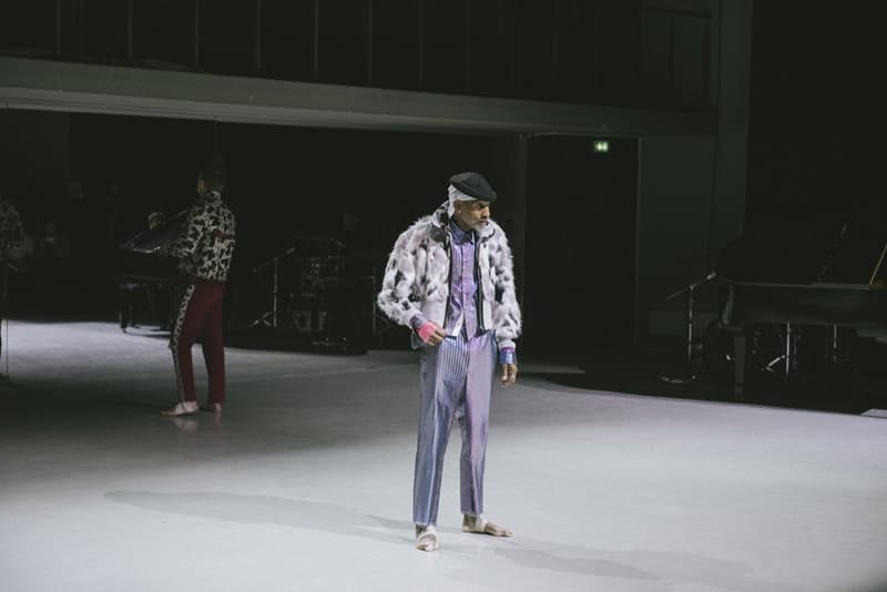 ダンスとファッションが調和した PIGALLE 2018年秋冬コレクションの舞台裏に潜入 ステファン・アシュプールの芸術性が垣間見えるアイテムとユニークな演出にクローズアップ Kim Jones キム・ジョーズ Acne Studios アクネ ストゥディオズ Stephane Ashpool ステファン・アシュプール PIGALLE ピガール Pain O ChoKolat パンオショコラ ミリタリージャケット 変形シャツ スケルトン Gジャン Nike ナイキ Air VaporMax HYPEBEAST ハイプビースト