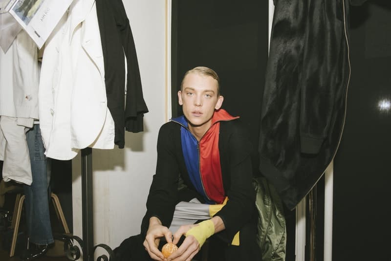 ダンスとファッションが調和した PIGALLE 2018年秋冬コレクションの舞台裏に潜入 ステファン・アシュプールの芸術性が垣間見えるアイテムとユニークな演出にクローズアップ Kim Jones キム・ジョーズ Acne Studios アクネ ストゥディオズ Stephane Ashpool ステファン・アシュプール PIGALLE ピガール Pain O ChoKolat パンオショコラ ミリタリージャケット 変形シャツ スケルトン Gジャン Nike ナイキ Air VaporMax HYPEBEAST ハイプビースト