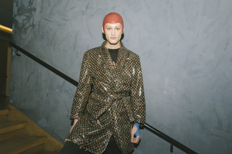 ダンスとファッションが調和した PIGALLE 2018年秋冬コレクションの舞台裏に潜入 ステファン・アシュプールの芸術性が垣間見えるアイテムとユニークな演出にクローズアップ Kim Jones キム・ジョーズ Acne Studios アクネ ストゥディオズ Stephane Ashpool ステファン・アシュプール PIGALLE ピガール Pain O ChoKolat パンオショコラ ミリタリージャケット 変形シャツ スケルトン Gジャン Nike ナイキ Air VaporMax HYPEBEAST ハイプビースト