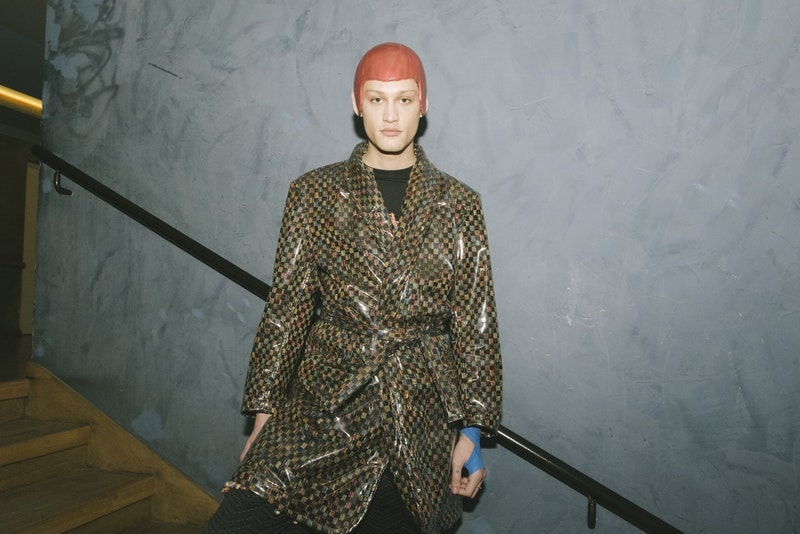 ダンスとファッションが調和した PIGALLE 2018年秋冬コレクションの舞台裏に潜入 ステファン・アシュプールの芸術性が垣間見えるアイテムとユニークな演出にクローズアップ Kim Jones キム・ジョーズ Acne Studios アクネ ストゥディオズ Stephane Ashpool ステファン・アシュプール PIGALLE ピガール Pain O ChoKolat パンオショコラ ミリタリージャケット 変形シャツ スケルトン Gジャン Nike ナイキ Air VaporMax HYPEBEAST ハイプビースト