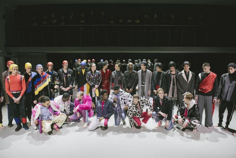 ダンスとファッションが調和した PIGALLE 2018年秋冬コレクションの舞台裏に潜入 ステファン・アシュプールの芸術性が垣間見えるアイテムとユニークな演出にクローズアップ Kim Jones キム・ジョーズ Acne Studios アクネ ストゥディオズ Stephane Ashpool ステファン・アシュプール PIGALLE ピガール Pain O ChoKolat パンオショコラ ミリタリージャケット 変形シャツ スケルトン Gジャン Nike ナイキ Air VaporMax HYPEBEAST ハイプビースト