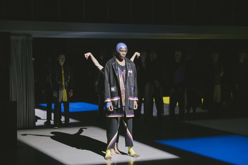 ダンスとファッションが調和した PIGALLE 2018年秋冬コレクションの舞台裏に潜入 ステファン・アシュプールの芸術性が垣間見えるアイテムとユニークな演出にクローズアップ Kim Jones キム・ジョーズ Acne Studios アクネ ストゥディオズ Stephane Ashpool ステファン・アシュプール PIGALLE ピガール Pain O ChoKolat パンオショコラ ミリタリージャケット 変形シャツ スケルトン Gジャン Nike ナイキ Air VaporMax HYPEBEAST ハイプビースト