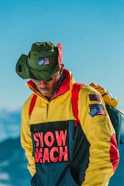 Ralph Lauren が90年代のスノボコレクションを彷彿とさせる限定 Polo Snow Beach Collections を発売 ラルフローレン