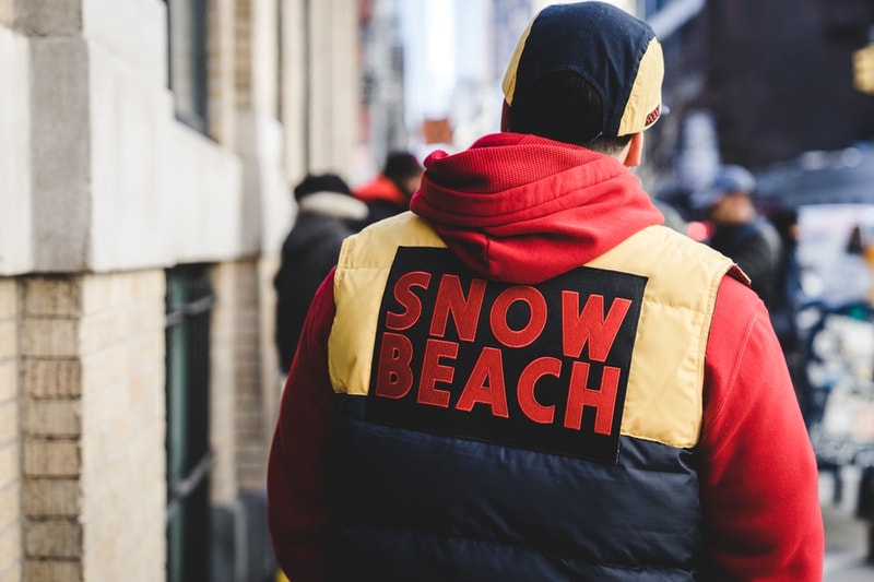 ニューヨークに舞い降りた Ralph Lauren “Polo Snow Beach Collections” ローンチの様子をお届け 記念すべきローンチ日に駆けつけたヒップホップ界の重鎮たちの姿もチェック アメリカントラッド Ralph Lauren ラルフ ローレン Polo Snow Beach Collections ポロ Polo Bear Just Blaze ジャスト・ブレイズ Raeknow レイクウォン HYPEBEAST ハイプビースト