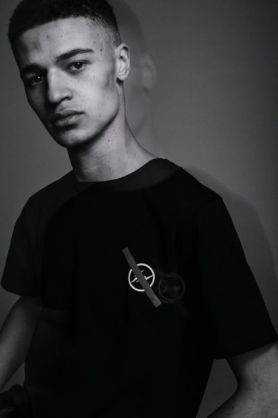 Saturdays NYC x fragment design カプセルコレクションのビジュアル&発売情報が遂に解禁 フーディやTシャツだけでなく東京発のフレグランスレーベル〈retaW〉を招聘した粋なアイテムもラインアップ 藤原ヒロシ Instagram インスタグラム fragment design フラグメント デザイン Saturdays NYC サタデーズ ニューヨークシティ 稲妻ロゴ フーディ Tシャツ aturdays New York City/Fragment Saturday retaW リトゥ キャンドル フレグランスタグ HYPEBEAST ハイプビースト