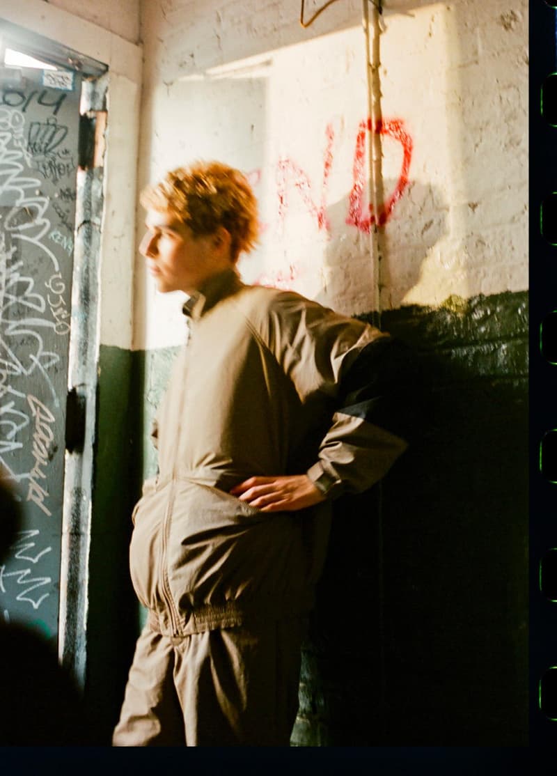 VAINL ARCHIVE と BEAUTY&YOUTH よりルーズながらも気品漂う別注トラックジャケット＆パンツが登場 バイナル アーカイブ  ヴァイナル BY ビューティー アンド ユース united arrows ユナイテッド　アローズ