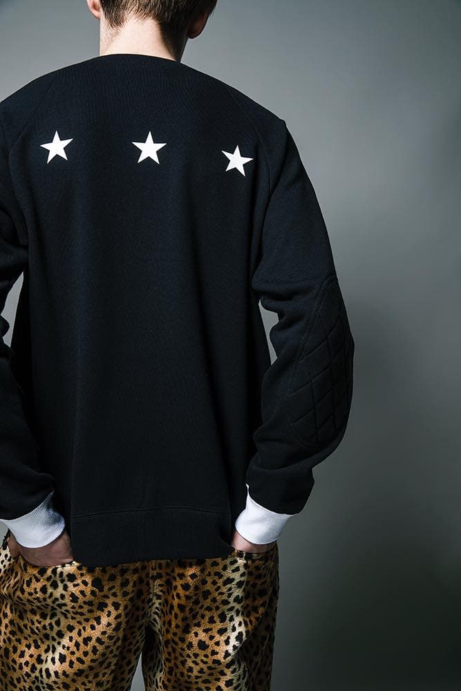 WHIZ LIMITED より独自の東京カルチャーを体現した2018年春夏ルックブックが到着 テーマは『スター・ウォーズ』を彷彿とさせる“Shadows Of The Empire（帝国の影）” mita sneakers ミタスニーカーズ 国井栄之 下野宏明 WHIZ LIMITED ウィズ リミテッド SF映画 スター・ウォーズ Shadows Of The Empire 帝国の影 ジャケット シャツ サッカーウェア Tシャツ HYPEBEAST ハイプビースト