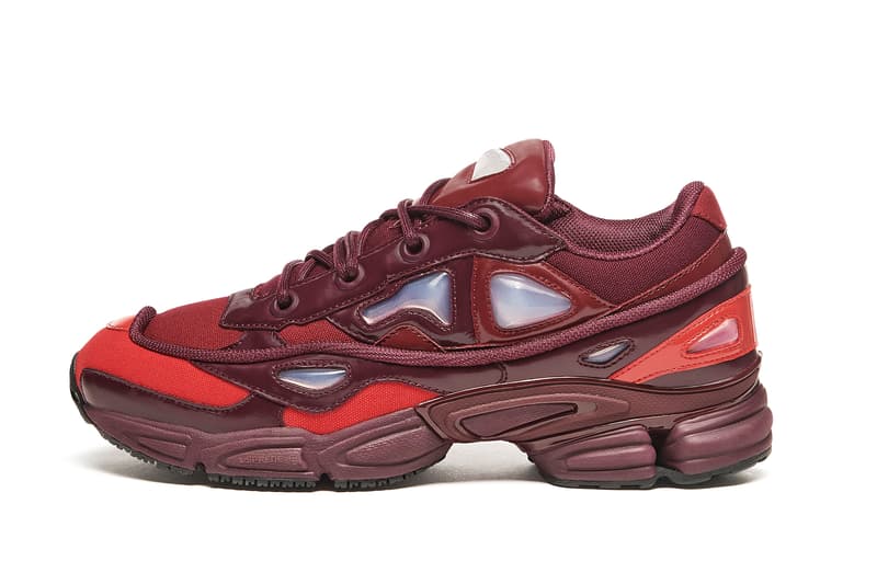 adidas by Raf Simons 2018年春夏フットウェアコレクションの全ラインアップが判明 定番スニーカーを現代的にアップデートした“ネオクラシック”な新作モデルが続々登場 ベルギー Raf Simons ラフ・シモンズ adidas アディダス コラボ10シーズン目 adidas by Raf Simons Ozweego III オズウィーゴ 3 Detroit Runner デトロイト ランナー Replicant Ozweego レプリカント オズウィーゴ 中国語のテキストグラフィック Spirit Low Asymmetrical Tongue スピリット ロー アシメトリカル タン Stan Smith スタンスミス Adilette Checkerboard アディレッタ チェッカーボード 全23型 store.y-3.com Nike ナイキ Air Force 270 John Elliott ジョン・エリオット NikeLab ナイキ ラボ