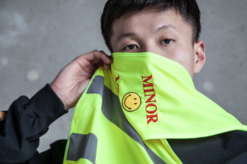 成長著しい東京発のストリートレーベル CLBUN が styles 代官山でポップアップ第2弾を開催 世界地図にロゴを三連で配したロングスリーブなど〈CLBUN〉らしい変化球が購買意欲を駆り立てる 真のスポーツファッションを追求し、国外からも客足が絶えない『styles 代官山』が次なるポップアップパートナーに〈CLBUN（シーエルビーユーエヌ））〉を招聘することが決定した。会期は、2月17日（土）から2月22日（木）まで。この期間中には第2弾となるカプセルコレクションも登場し、世界地図に〈CLBUN〉のロゴを三連で配したロングスリーブやスマイルマークに“MINOR LEAGUE”の文字を添えたスウェット＆ベストなど販売される模様だ。  下町育ちのデザイナーK27T(KENT)らしい変化球が購買意欲を駆り立てる同カプセルの詳細は、上のフォトギャラリーからご確認を。  また、〈CLBUN〉をフィーチャーした『HBX』のオリジナルエディトリアル“Skypager”もお見逃しなく。