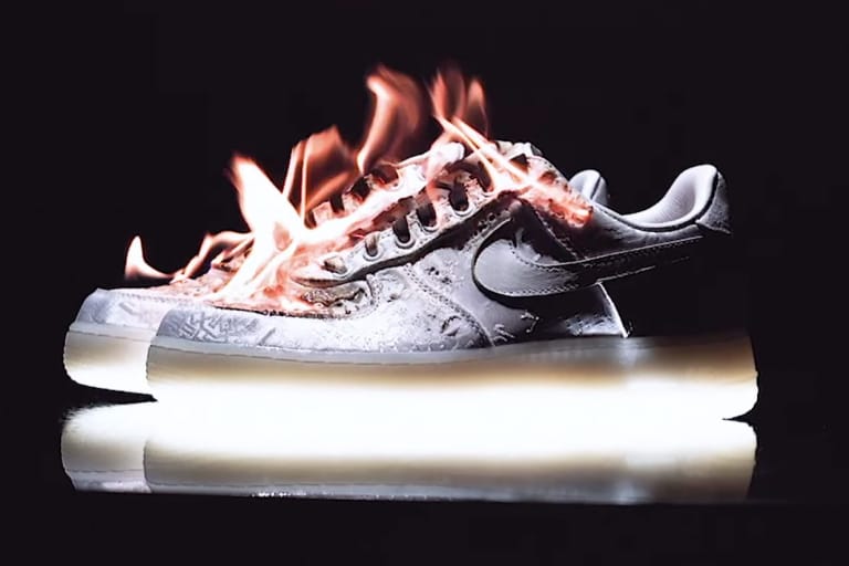 CLOT が間もなくリリースのコラボ Nike Air Force 1 を燃やす衝撃のビデオを公開