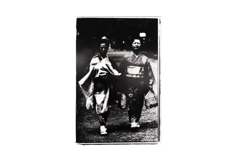 ロンドンにて開催中の巨匠写真家 森山大道によるフォトエキシビジョンの様子をチェック 日本が歩んできた時の流れをそのまま切り撮ったモノクロ写真がずらり WACKO MARIA ワコ マリア コラボコレクション 80歳 日本人写真家 森山大道 イギリス・ロンドン フォトエキシビジョン パチンコ台 バイク 日常風景 戦後 日本市民 モノクロ写真 Micheal Hoppen Gallery マイケル・ホッペン・ギャラリー Virgil Abloh ヴァージル・アブロー 現代アーティスト 村上隆 コラボアート展 Future History HYPEBEAST ハイプビースト