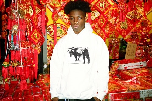 Dover Street Market が STÜSSY や BAPE®️ とともに春節を祝う戌年の限定コラボTシャツを発表