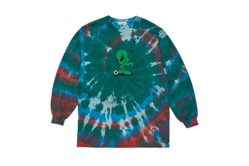 Gosha Rubchinskiy 2018年春夏コレクションの2ndデリバリーが Dover Street Market でスタート 〈adidas Football〉や〈SUPER by RETROSUPERFUTURE〉とのコラボアイテムを含む、バラエティに富んだ逸品が多数ドロップ  Louis Vuitton ルイ・ヴィトン Kim Jones キム・ジョーンズ GU ジーユー 復刻コラボコレクション Dover Street Market Ginza ロシア Gosha Rubchinskiy ゴーシャ ラブチンスキー 2018年春夏コレクション 2ndデリバリー Demna Gvasalia デムナ・ヴァザリア Vetements ヴェトモン ストリートシーン プルオーバーパーカ ミッドトップ NEMEZIZ ネメシス Copa Super adidas アディダス コラボアイテム Tシャツ レイヤード フーディ タイダイ模様 ロングスリーブTシャツ Super by Retrosuperfuture スーパー バイ レトロスーパーフューチャー コラボサングラス Instagram DSMG E-SHOP Notre HYPEBEAST ハイプビースト