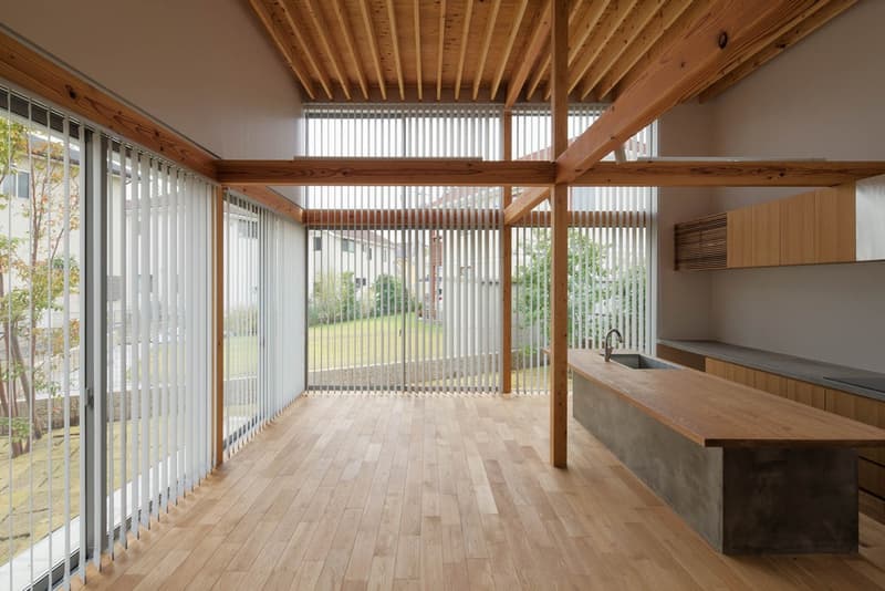 群馬・前橋にある三角の庭を持つ二世帯住宅 House K をチェック