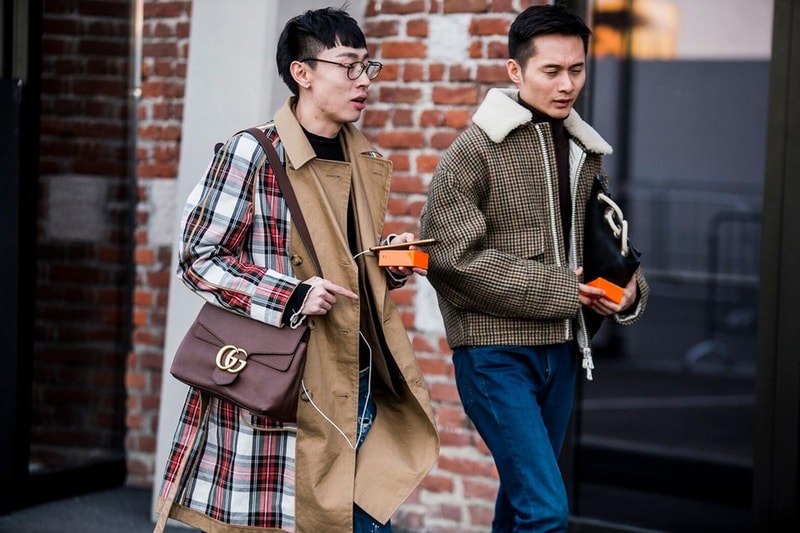 Streetsnaps：Milan Fashion Week Fall/Winter 2018 オフランウェイはストリート x ラグジュアリーの教科書かのごとく華やかな雰囲気