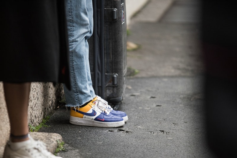 Streetsnaps：Milan Fashion Week Fall/Winter 2018 Part 2 ファッション偏差値の高いミラノの業界人たちは今、“あのアクセサリー”にくびったけ