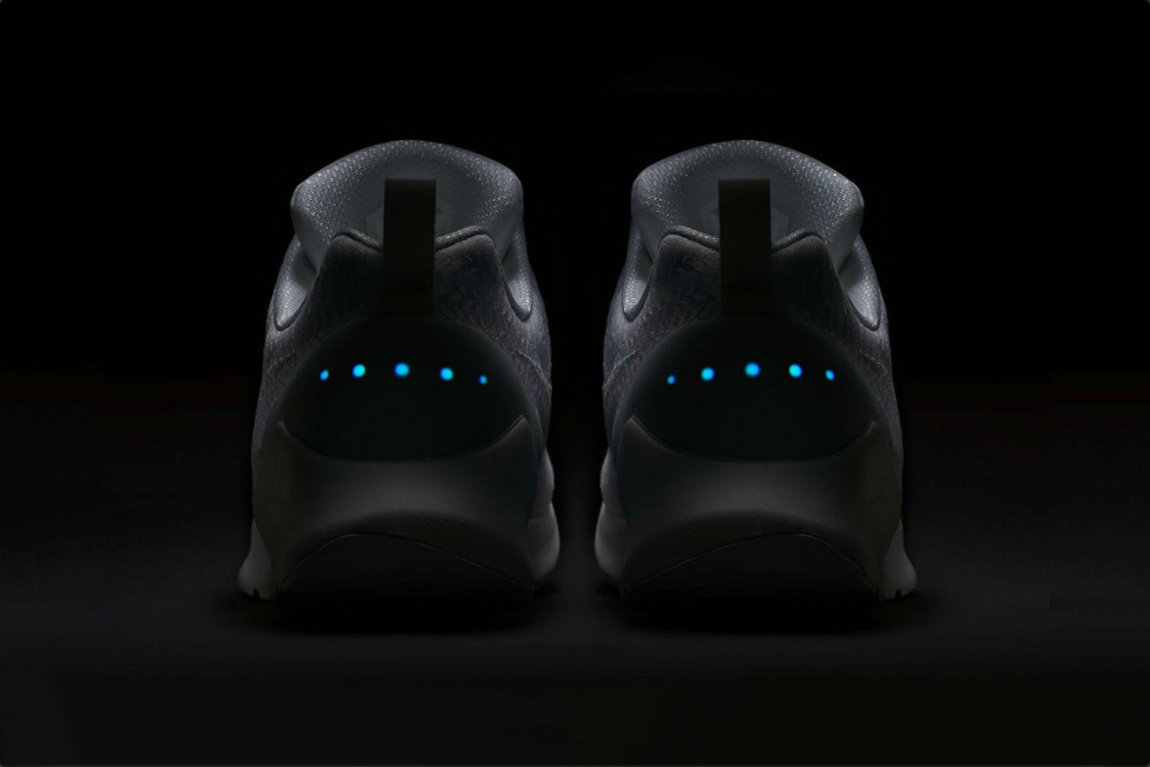 Nike がクリーンな印象を放つ HyperAdapt 1.0 新色2モデルの発売を追加発表　ナイキ ハイパーアダプト スニーカー 自動 HYPEBEAST ハイプビースト