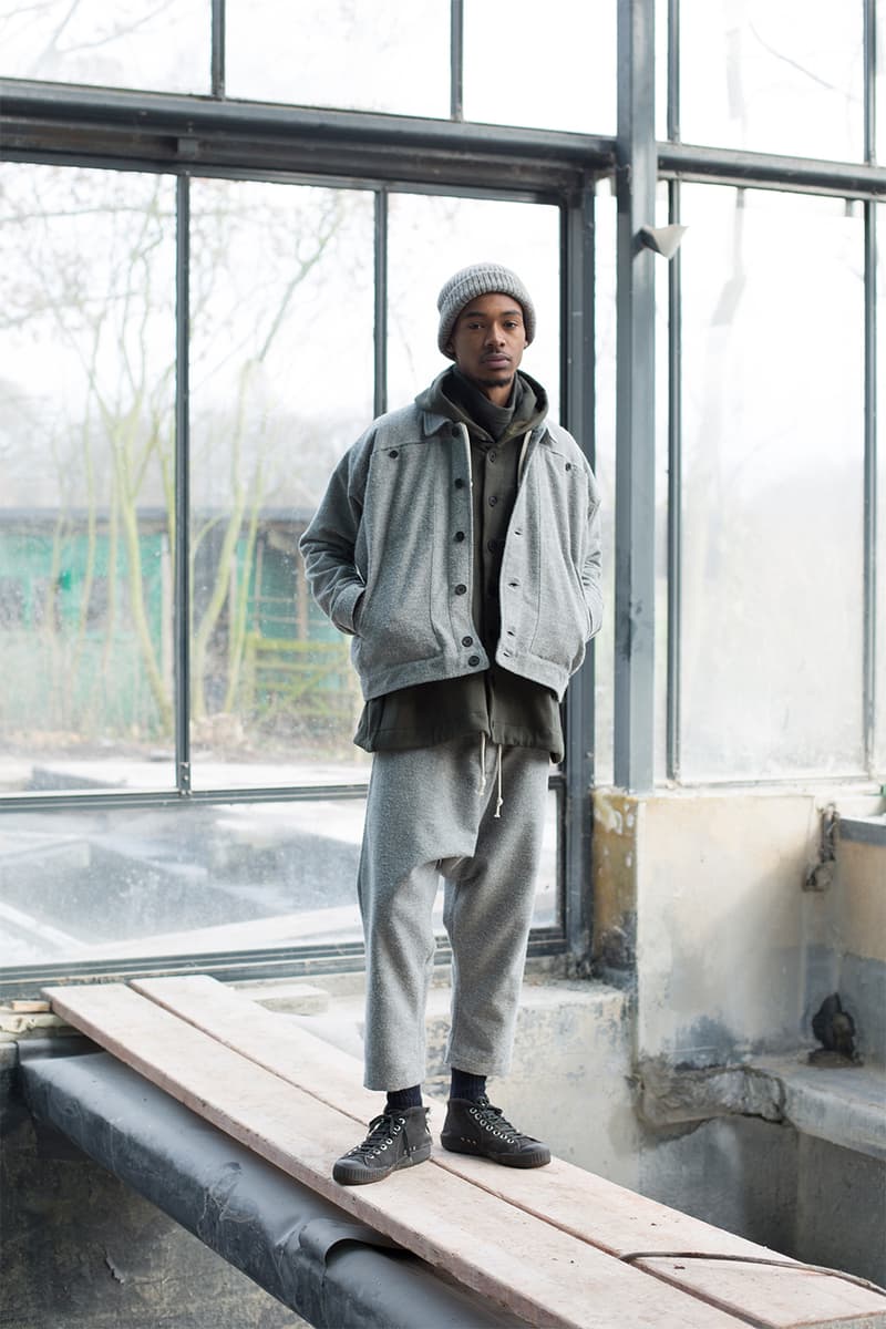 O Project が素材本来の魅力を最大限生かした2018年秋冬ルックブックを公開 西洋と民族の伝統衣装を掛け合わせたリラックスムード漂うウェアはワードローブの必需品 アントワープ王立芸術学院 Jan-JanVan Essche ヤン＝ヤン・ヴァン・エシュ O Project オープロジェクト 2018年秋冬 ルックブック ニット カットソー Gジャン型ジャケット ロングシャツ サルエル風パンツ LANTIKI 乱痴気セントリューム ネペンテス NEPENTHES スタイリスト 片貝俊 HYPEBEAST ハイプビースト