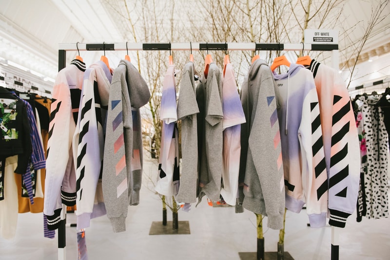 Off-White™ がパリのボン・マルシェ百貨店にポップアップカフェをオープン オフホワイト hypebeast パリ ポップアップ カフェ ジュースバー ボン・マルシェ百貨店