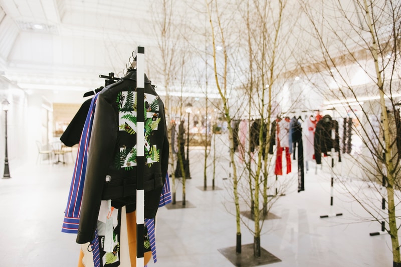Off-White™ がパリのボン・マルシェ百貨店にポップアップカフェをオープン オフホワイト hypebeast パリ ポップアップ カフェ ジュースバー ボン・マルシェ百貨店