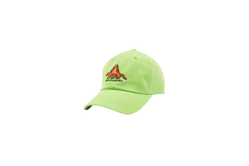 Palace 2018年春コレクション アクセサリー ロンドンのインディペンデントスケートレーベル〈Palace（パレス）〉の2018年春コレクションは、過去最大級のボリュームでの展開となり、ファンたちは何をカートインするか頭を悩ませることになるだろう。少なくともひとつ（またはふたつ）は購入しておきたいアクセサリーも例外でなく、幅広いレンジでお届け。まずはじめに、ヘッドウェアはベースボールキャップからフラットバイザー、ビーニーまで全17型が登場。その中でも中指を立てたFINGER UP 6-PANELや、欧州の都市にトリビュートを捧げるコーデュロイキャップ、マジックテープで〈Palace〉のタグを取り外しできるカモフラ柄のブーニーハットあたりは非常に調子が良さそうな予感。また、サコッシュ、ダッフルバッグ、そして日本人であれば「disk ◯nionでは!?」と言いたくなるキャリアバッグを含むラゲージ各種およびカードホルダーも“買い”の筆頭候補か。  〈Palace〉の2018年春コレクションに登場するアクセサリー一覧は、上のフォトギャラリーから。あわせて、アウター＆トップス、ボトムスのラインアップも確認し、2月9日（現地時間）のローンチまでに気になるアイテムの目星をつけておこう。