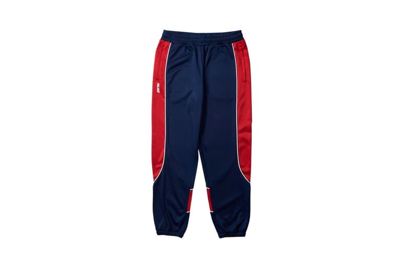 Palace 2018年春コレクション ボトムス 昨年はニューヨークへの旗艦店オープンや本拠地ロンドンにもスケートパークをオープンするなど、〈Supreme（シュプリーム）〉に勝るとも劣らない勢いで成長を続ける〈Palace（パレス）〉は先日、2018年春夏コレクションのルックブックを公開した。そして、2月9日（現地時間）の立ち上げに備えて、『HYPEBEAST』編集部のもとにはアイテム画像が到着した。ボトムスの中心は、ブランドロゴを配置したスウェット生地のものやシェルパンツといった〈Palace〉の真骨頂であるスポーツベースのプロダクト。しかし、ルックブックからも感じ取れたサイケデリックなパターンを筆頭に、ヒッコリー、ダブルニーのミリタリーパンツなど、今季はスポーツ系以外のパンツを買い足してみたい。  〈Palace〉の2018年春夏コレクションとして登場するボトムスのラインアップは、上のフォトギャラリーから。あわせて、アウター＆トップス、アクセサリーのアイテム一覧もチェックすべし。