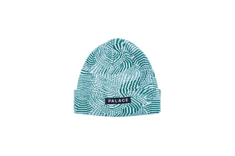 Palace 2018年春コレクション アクセサリー ロンドンのインディペンデントスケートレーベル〈Palace（パレス）〉の2018年春コレクションは、過去最大級のボリュームでの展開となり、ファンたちは何をカートインするか頭を悩ませることになるだろう。少なくともひとつ（またはふたつ）は購入しておきたいアクセサリーも例外でなく、幅広いレンジでお届け。まずはじめに、ヘッドウェアはベースボールキャップからフラットバイザー、ビーニーまで全17型が登場。その中でも中指を立てたFINGER UP 6-PANELや、欧州の都市にトリビュートを捧げるコーデュロイキャップ、マジックテープで〈Palace〉のタグを取り外しできるカモフラ柄のブーニーハットあたりは非常に調子が良さそうな予感。また、サコッシュ、ダッフルバッグ、そして日本人であれば「disk ◯nionでは!?」と言いたくなるキャリアバッグを含むラゲージ各種およびカードホルダーも“買い”の筆頭候補か。  〈Palace〉の2018年春コレクションに登場するアクセサリー一覧は、上のフォトギャラリーから。あわせて、アウター＆トップス、ボトムスのラインアップも確認し、2月9日（現地時間）のローンチまでに気になるアイテムの目星をつけておこう。