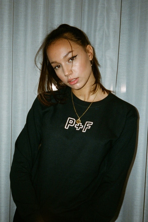 フォトマガジン Vol. 2 のリリースを記念した Places+Faces のカプセルコレクションが登場 プレイシーズ フェイシーズ カプセル コレクション スウェット Tシャツ hypebeast