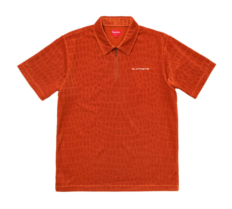 Supreme 2018年春夏コレクション トップス 今季は〈Supreme〉のとにかく“襟付き”を狙え 〈Supreme（シュプリーム）〉が遂に、多くの『HYPEBEAST』読者が待望していた2018年春夏コレクションの全貌を解禁。新シーズンのトップス類では、アニマル柄のアイテムやアルファベットに“FUCK”の文字を隠した開襟シャツ、ポロなど、とにかく“襟付き”が熱い。また、キング牧師ことMartin Luther King, Jr.（マーティン・ルーサー・キング・ジュニア）を前身頃に描き、襟部分に“HAVE A DREAM”のメッセージを添えたジップアップシャツは是が非でも購入しておきたい逸品で、その他にもバンダナ柄のニット、アーガイルのモヘアカーディガン、『PLAYBOY（プレイボーイ）』コラボのサッカーシャツ、フットボールジャージなど、注目アイテムが目白押しだ。  〈Supreme〉の2018年春夏コレクションにラインアップするトップスは、上のフォトギャラリーから。また、2月17日（土）の国内リリースに備えて、以下より各カテゴリーのアイテム一覧をしっかりと予習しておこう。