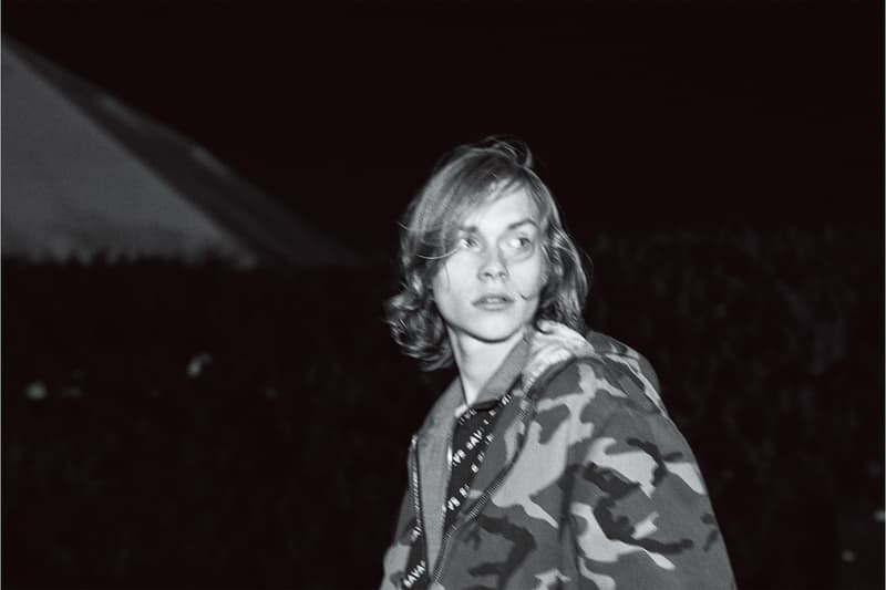 VAPORIZE より現代のヒップホップスタイルを独自の視点で再解釈した2018年春夏ルックブックが到着 ストリートファッションに多大なる影響を与える重要人物たちのスタイルをオマージュ 伝説的バンド The Smashing Pumpkins スマッシング・パンプキンズ 元ギタリスト James Iha ジェームス・イハ VAPORIZE ヴェイパライズ 2018年春夏コレクション ルックブック SAVAGE サベージ Kanye West カニエ・ウェスト A＄AP Rocky エイサップ・ロッキー 迷彩 ブランディング チェック フーデッドパーカ ベースボールシャツ Vetements ヴェトモン  ロングスリーブTシャツ STÜSSY ステューシー Palace パレス HYPEBEAST ハイプビースト